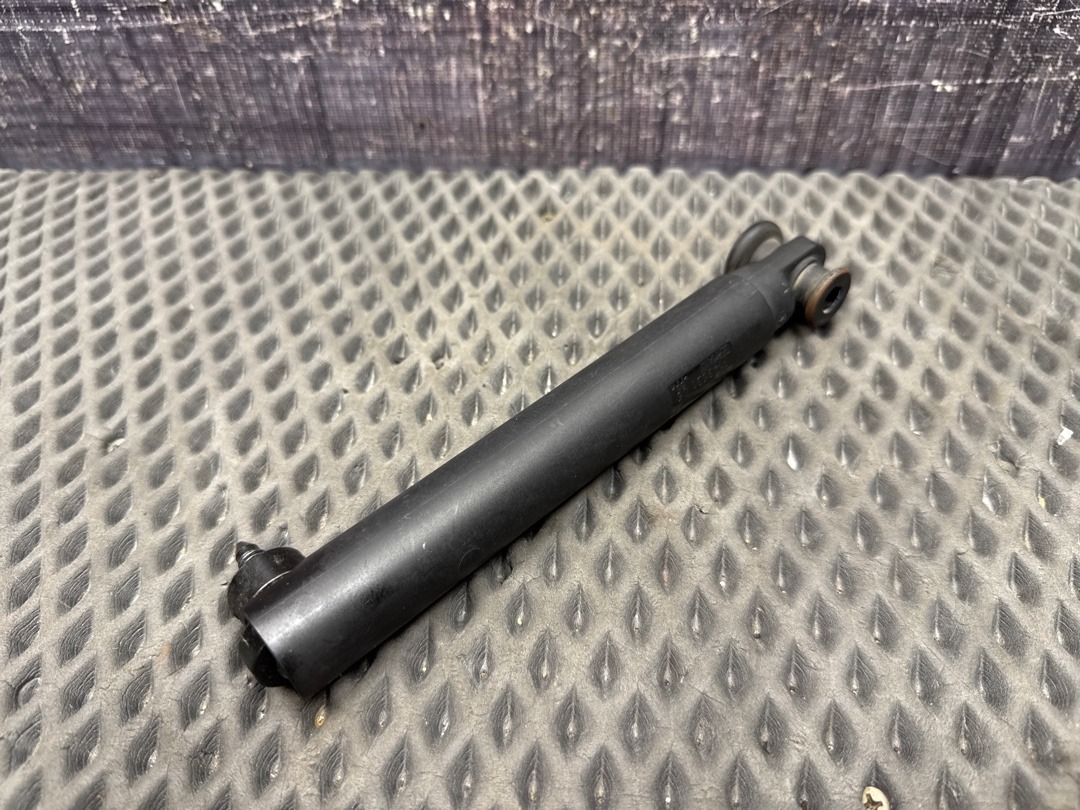 Амортизатор багажника, 400 рублей, Красноярск