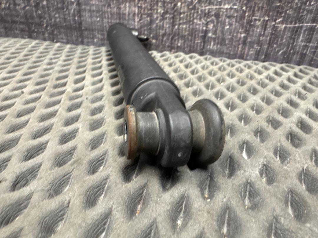 Амортизатор багажника, 400 рублей, Красноярск