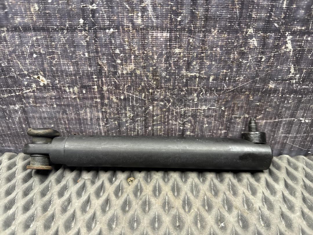 Амортизатор багажника, 400 рублей, Красноярск