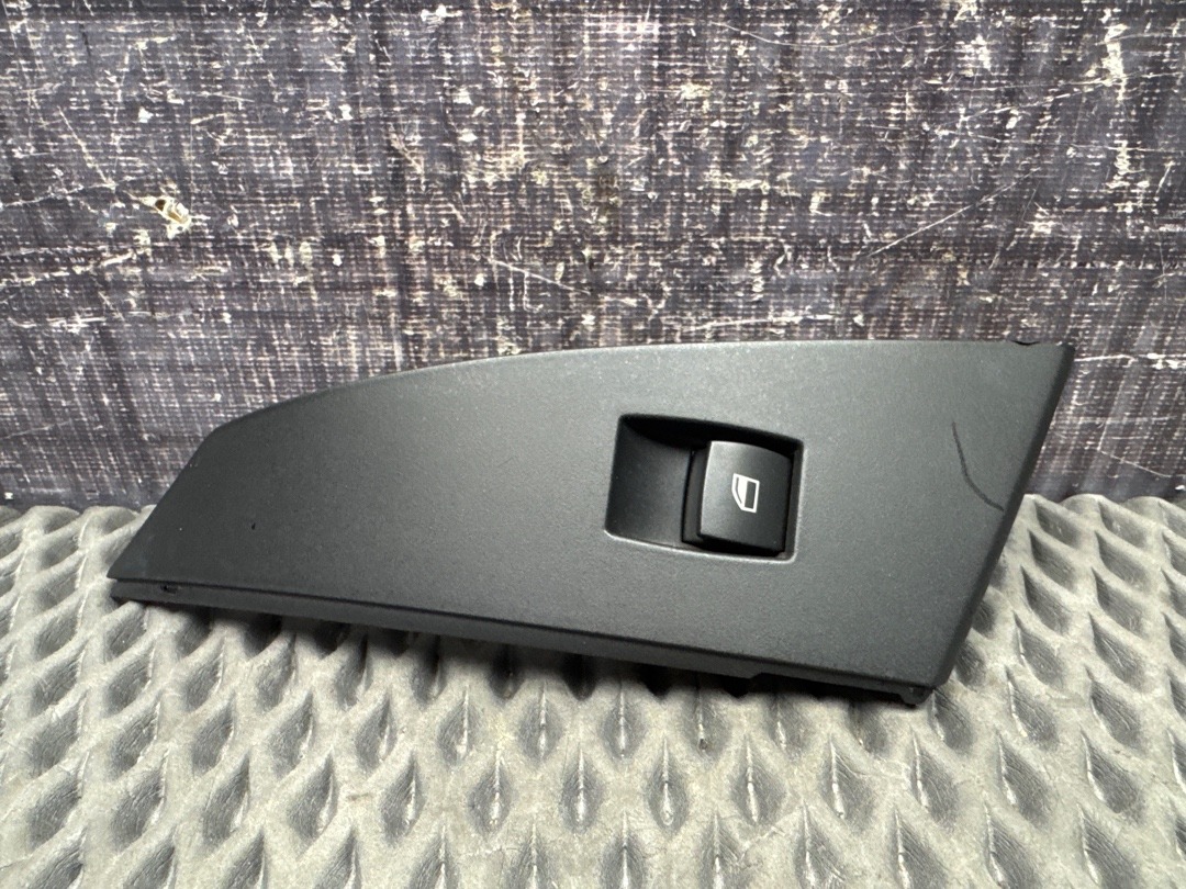 Кнопка стеклоподъемника, 270 рублей, Красноярск