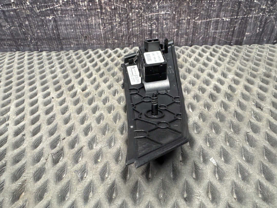 Кнопка стеклоподъемника, 270 рублей, Красноярск