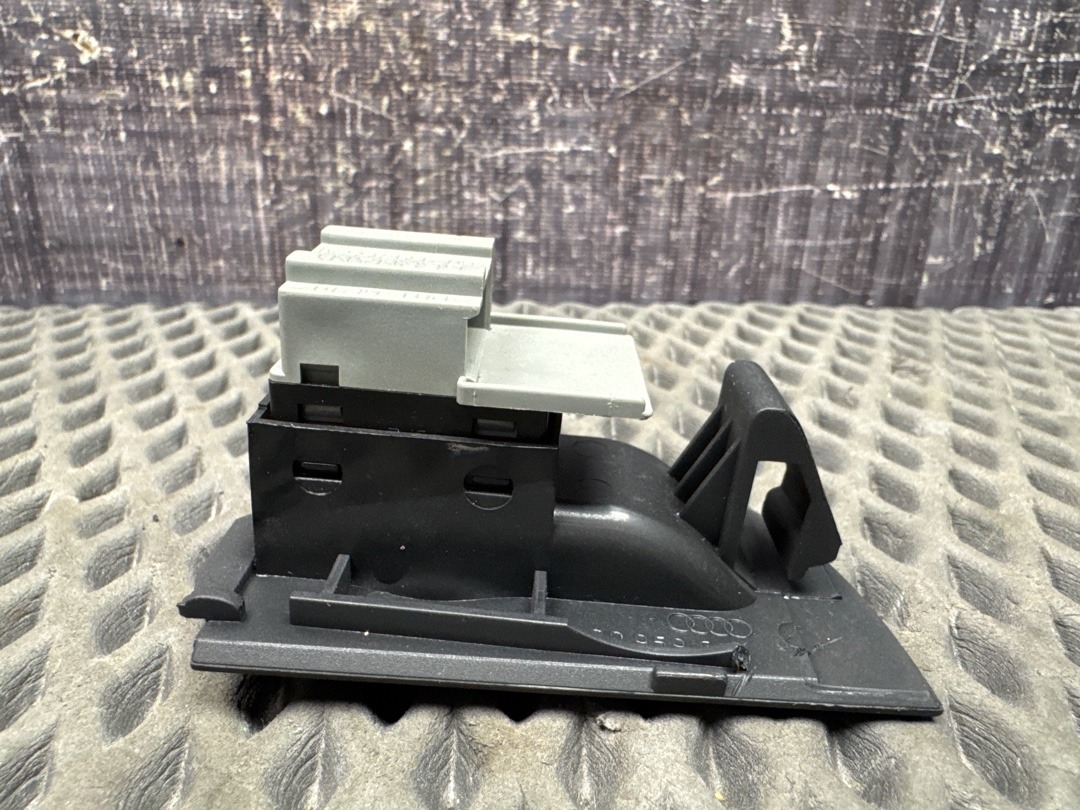 Кнопка стеклоподъемника, 450 рублей, Красноярск