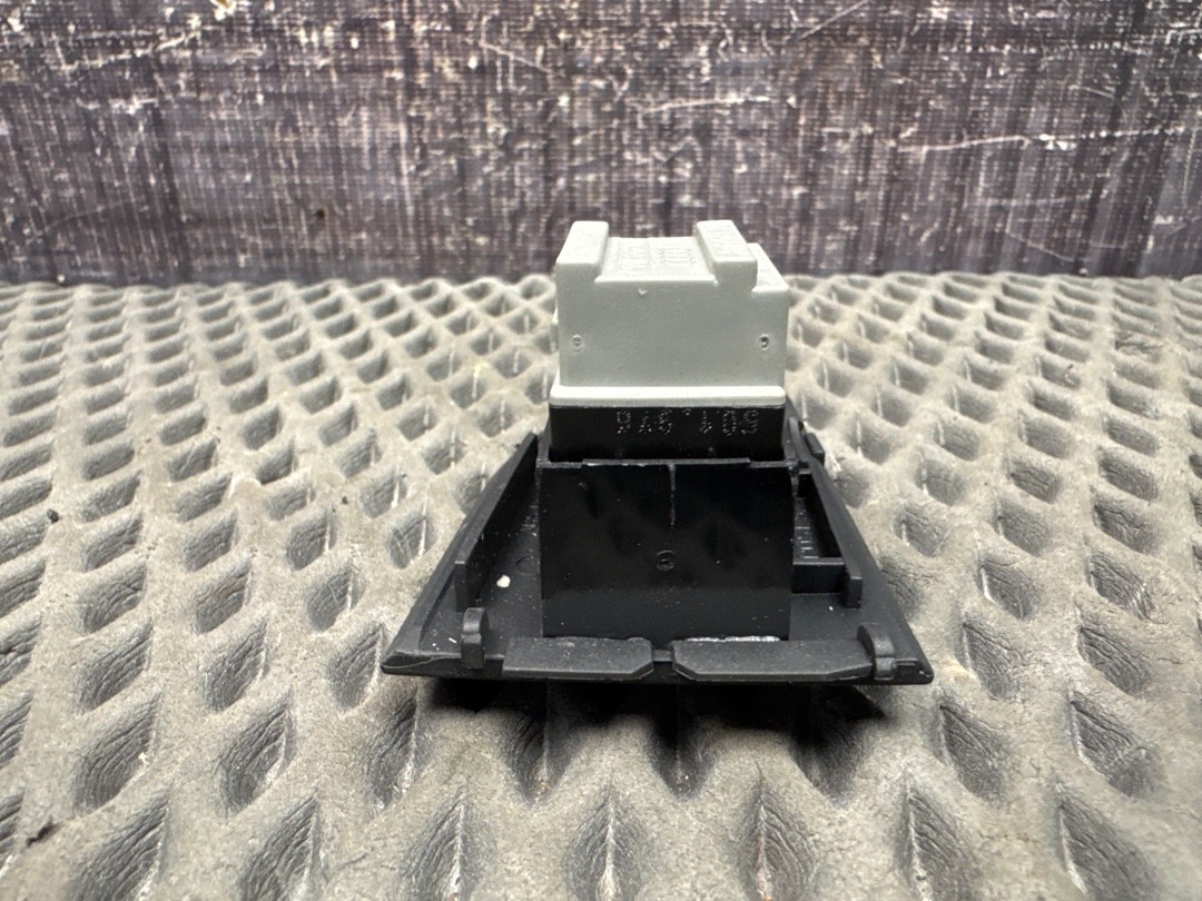 Кнопка стеклоподъемника, 450 рублей, Красноярск