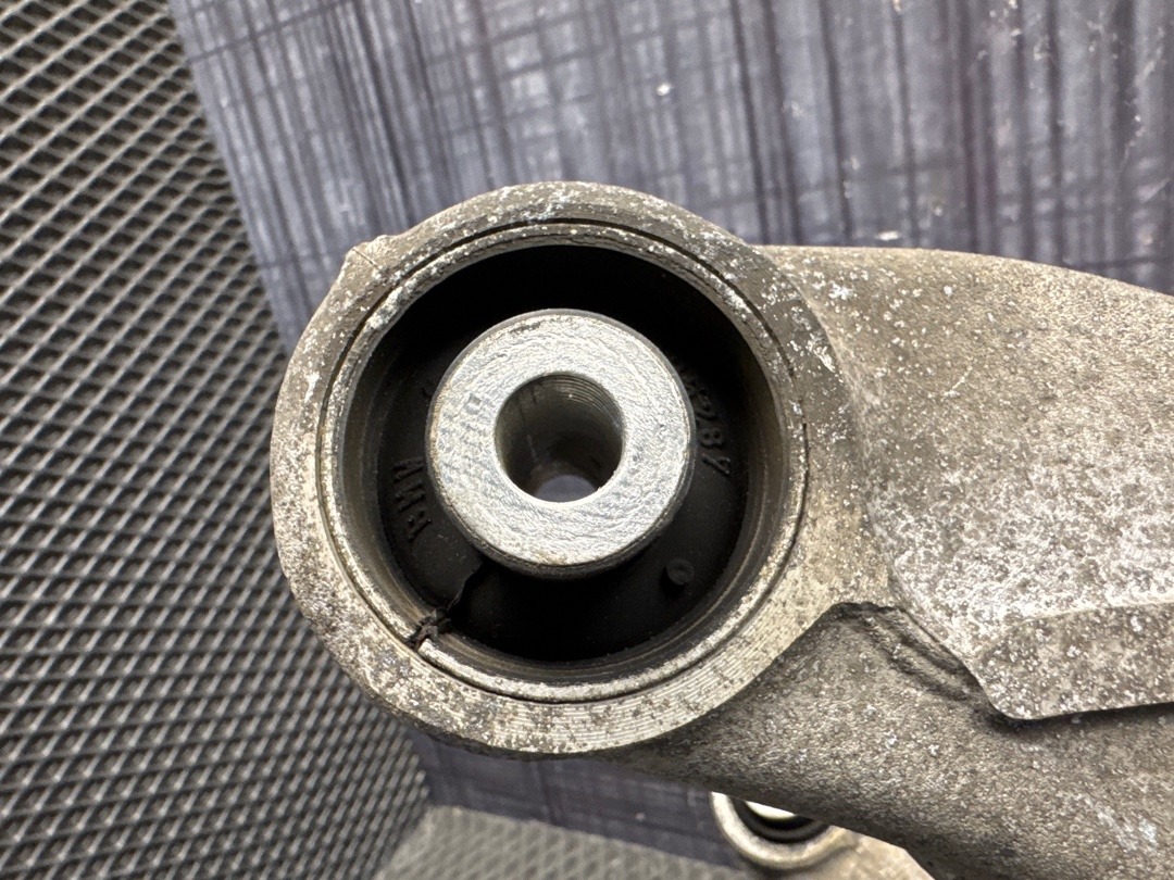 Рычаг подвески, 1500 рублей, Красноярск