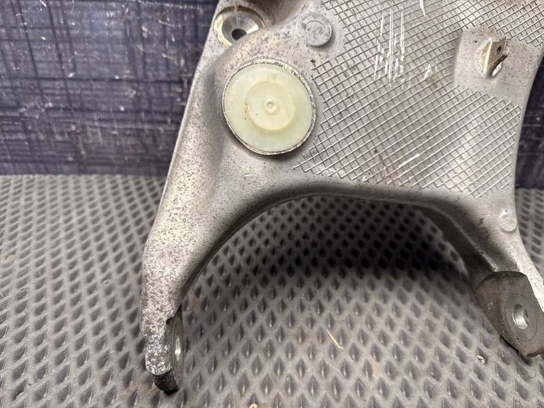 Рычаг подвески, 1500 рублей, Красноярск