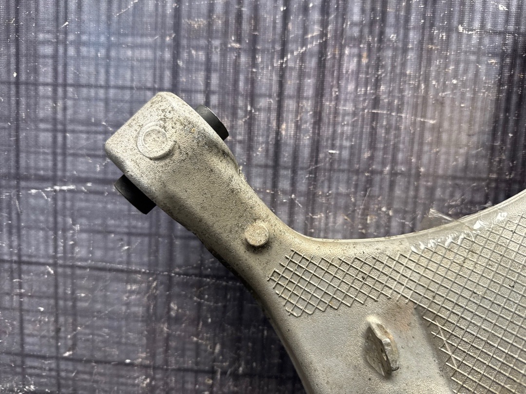 Рычаг подвески, 1500 рублей, Красноярск