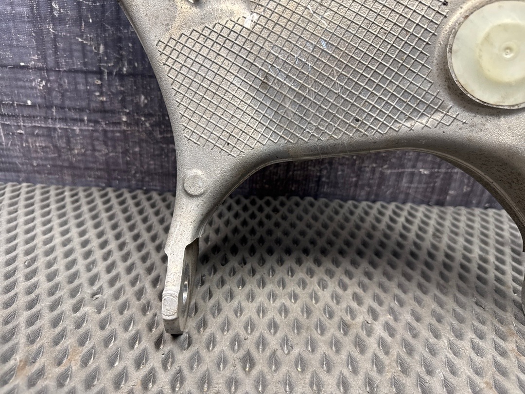 Рычаг подвески, 1500 рублей, Красноярск