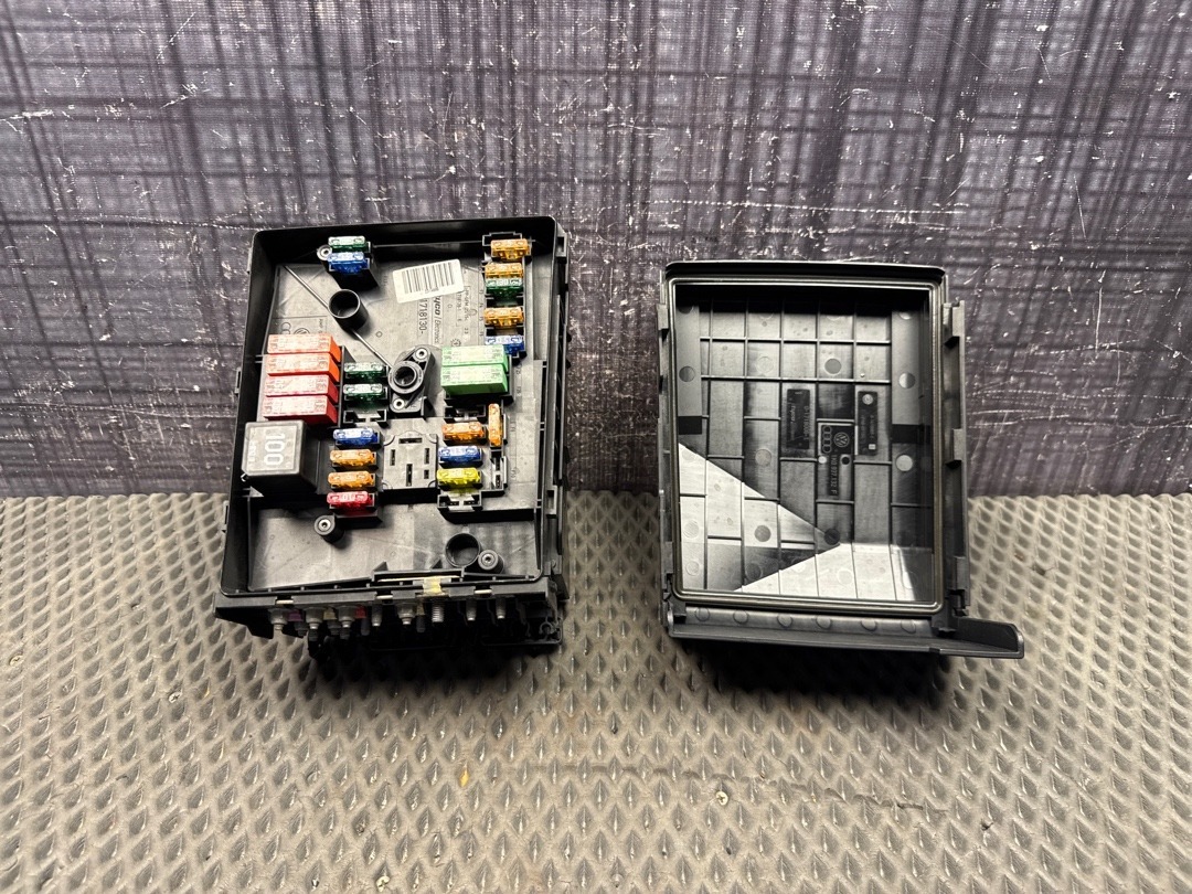 Блок предохранителей, 2820 рублей, Красноярск