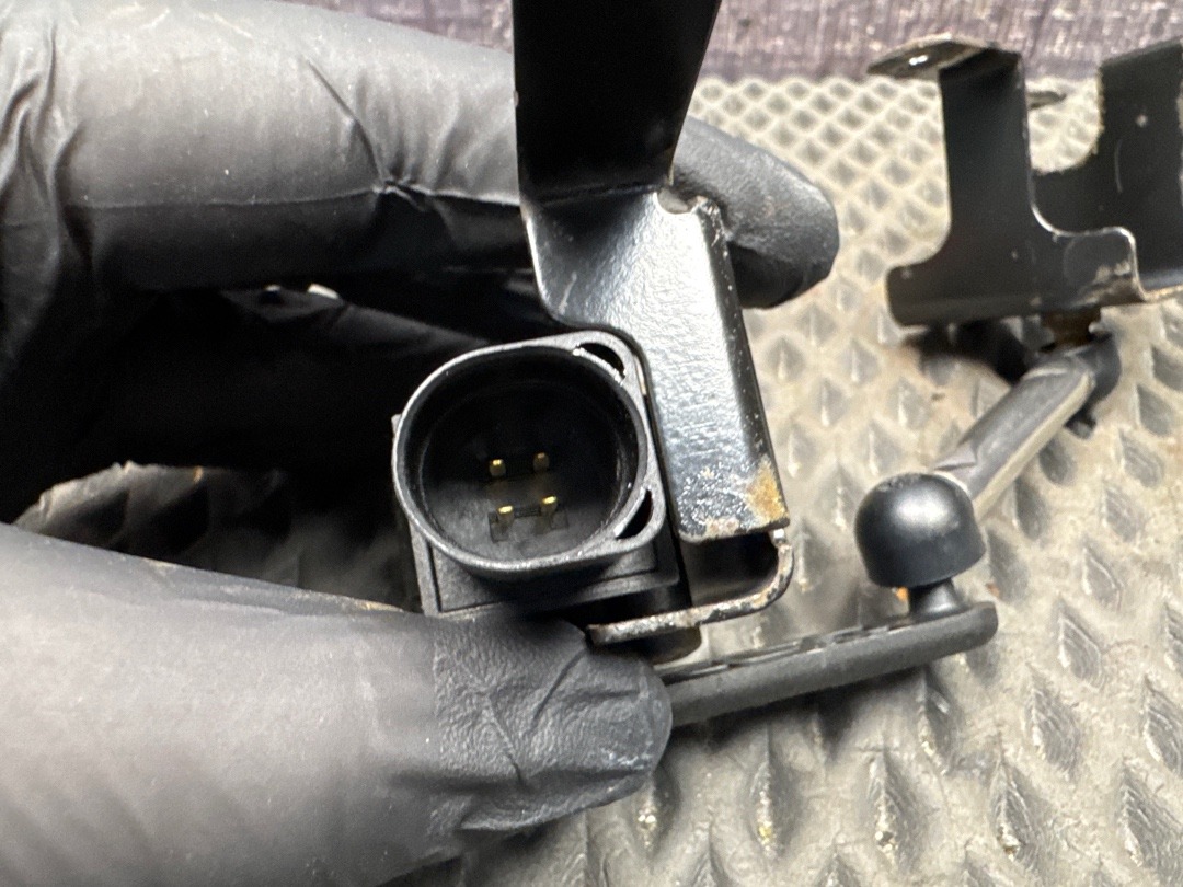 Датчик уровня подвески, 3130 рублей, Красноярск