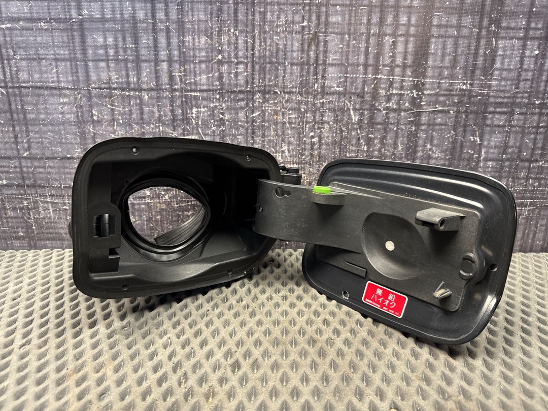 Лючок бензобака, 800 рублей, Красноярск