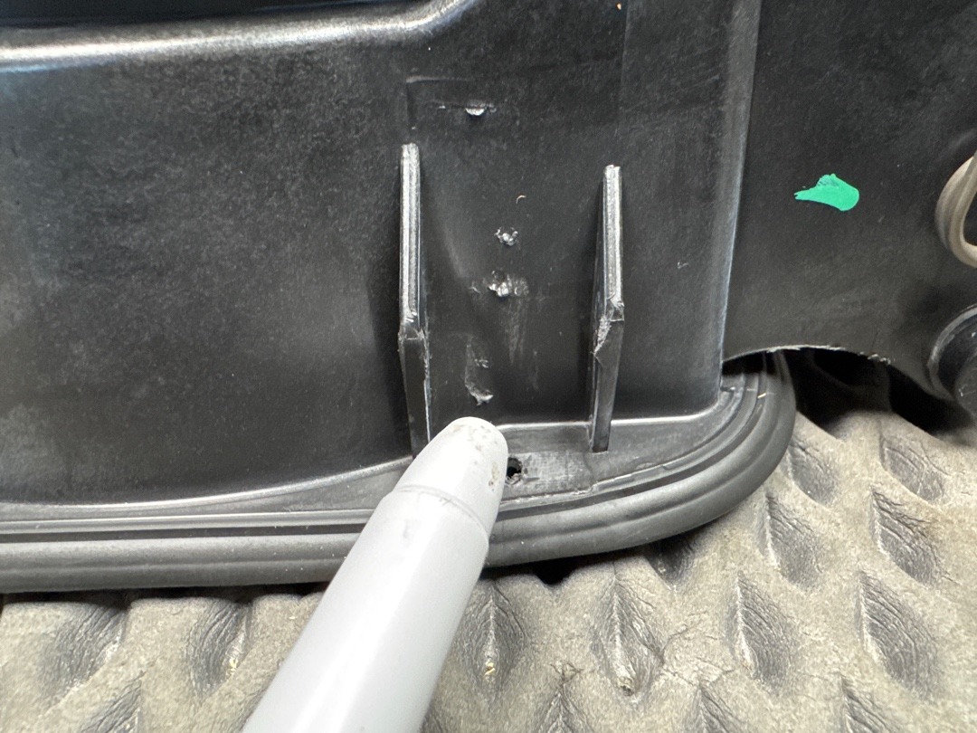 Лючок бензобака, 800 рублей, Красноярск