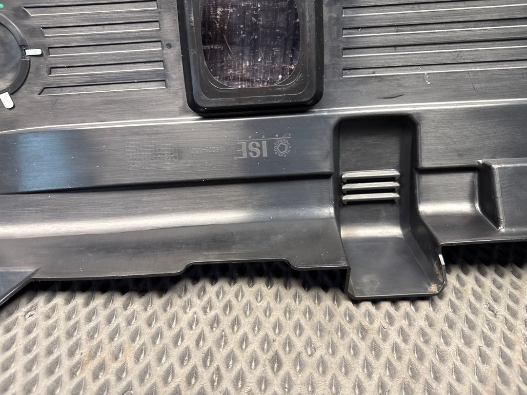 Декоративная накладка двигателя, 1600 рублей, Красноярск