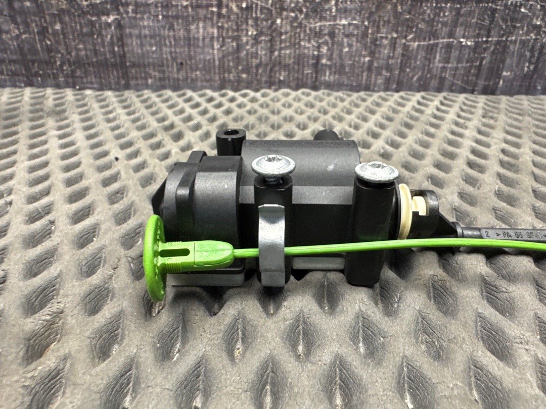 Замок лючка бензобака, 600 рублей, Красноярск