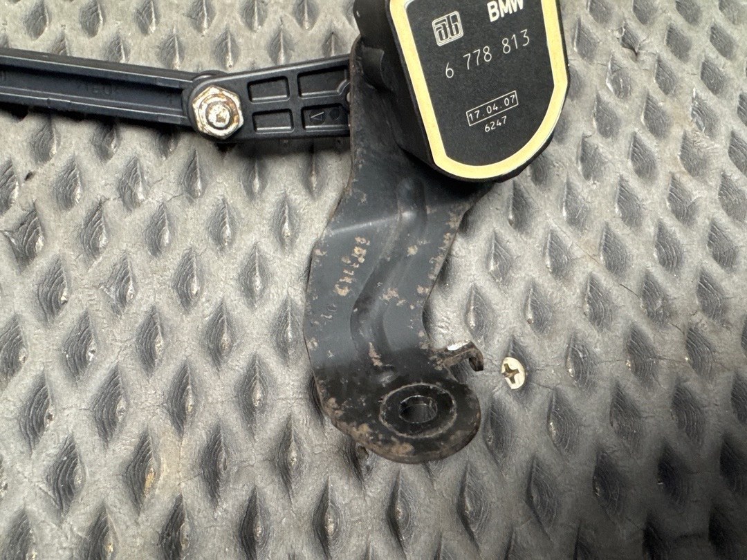 Датчик уровня подвески, 2000 рублей, Красноярск