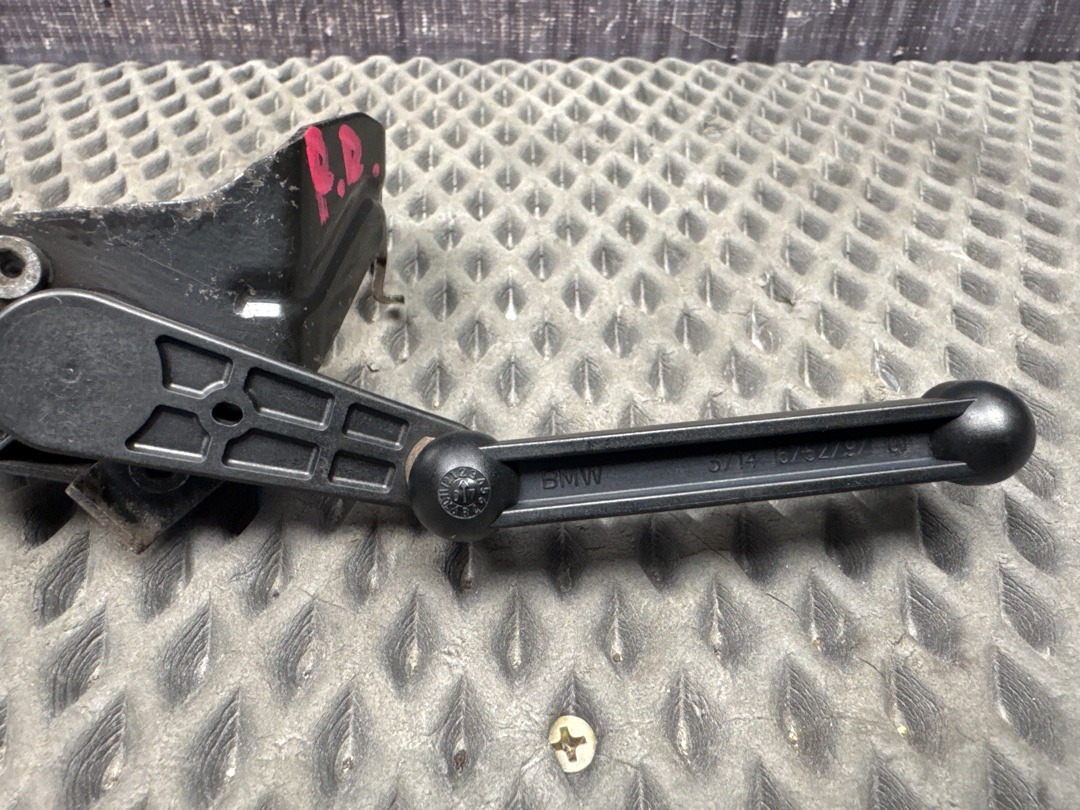 Датчик уровня подвески, 2000 рублей, Красноярск