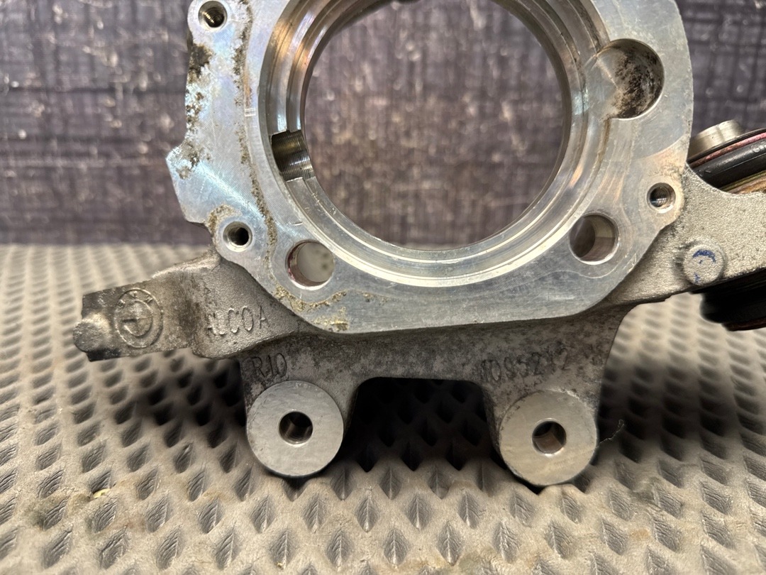 Поворотный кулак, 1841 рублей, Красноярск