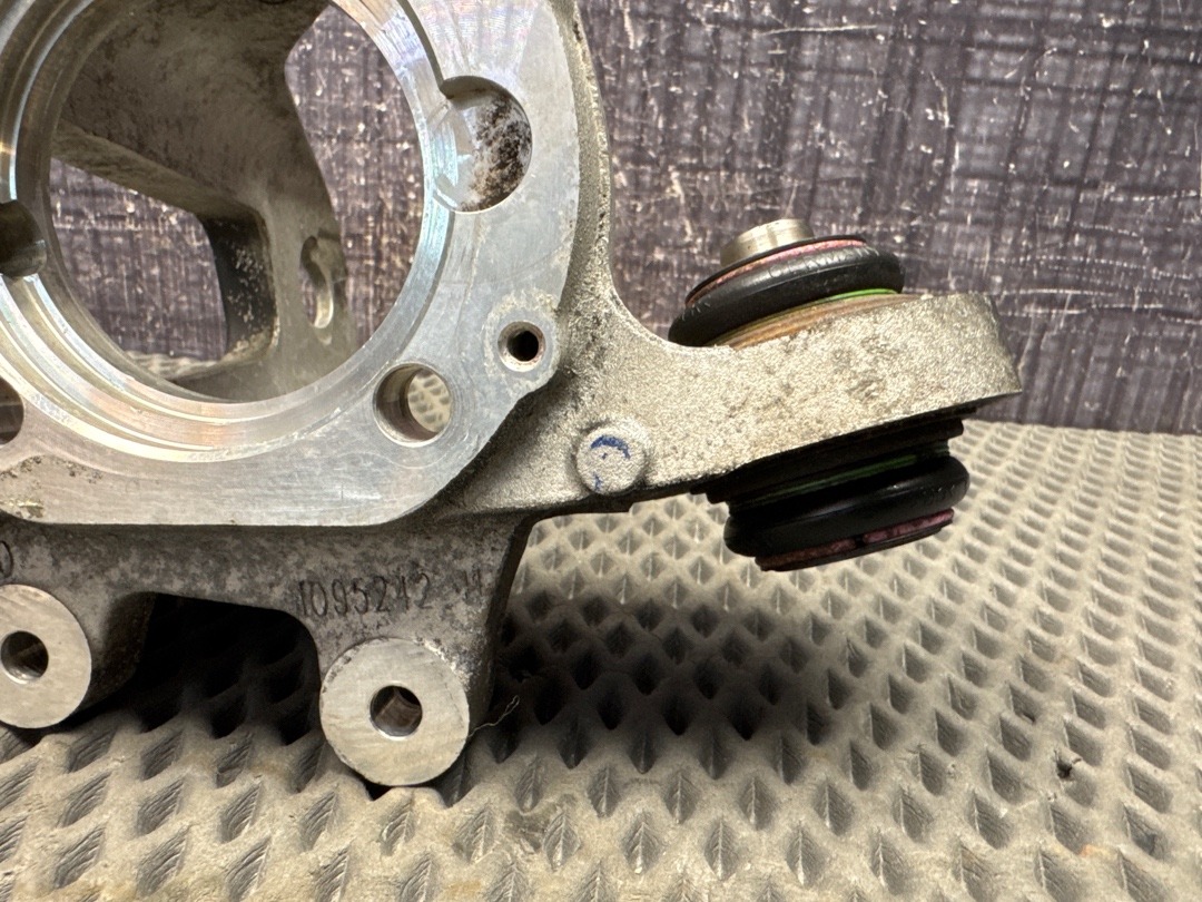 Поворотный кулак, 1841 рублей, Красноярск