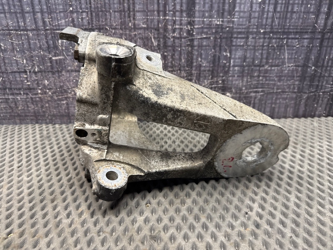 Поворотный кулак, 1841 рублей, Красноярск