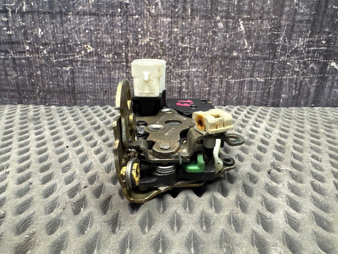 Замок двери, 2700 рублей, Красноярск