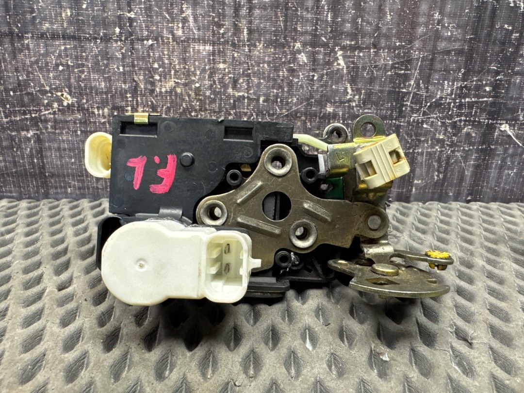 Замок двери, 2700 рублей, Красноярск