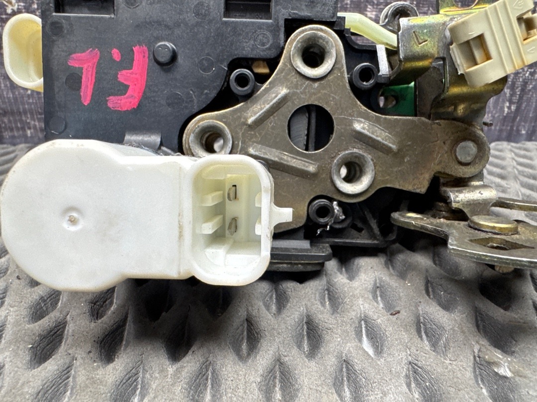 Замок двери, 2700 рублей, Красноярск