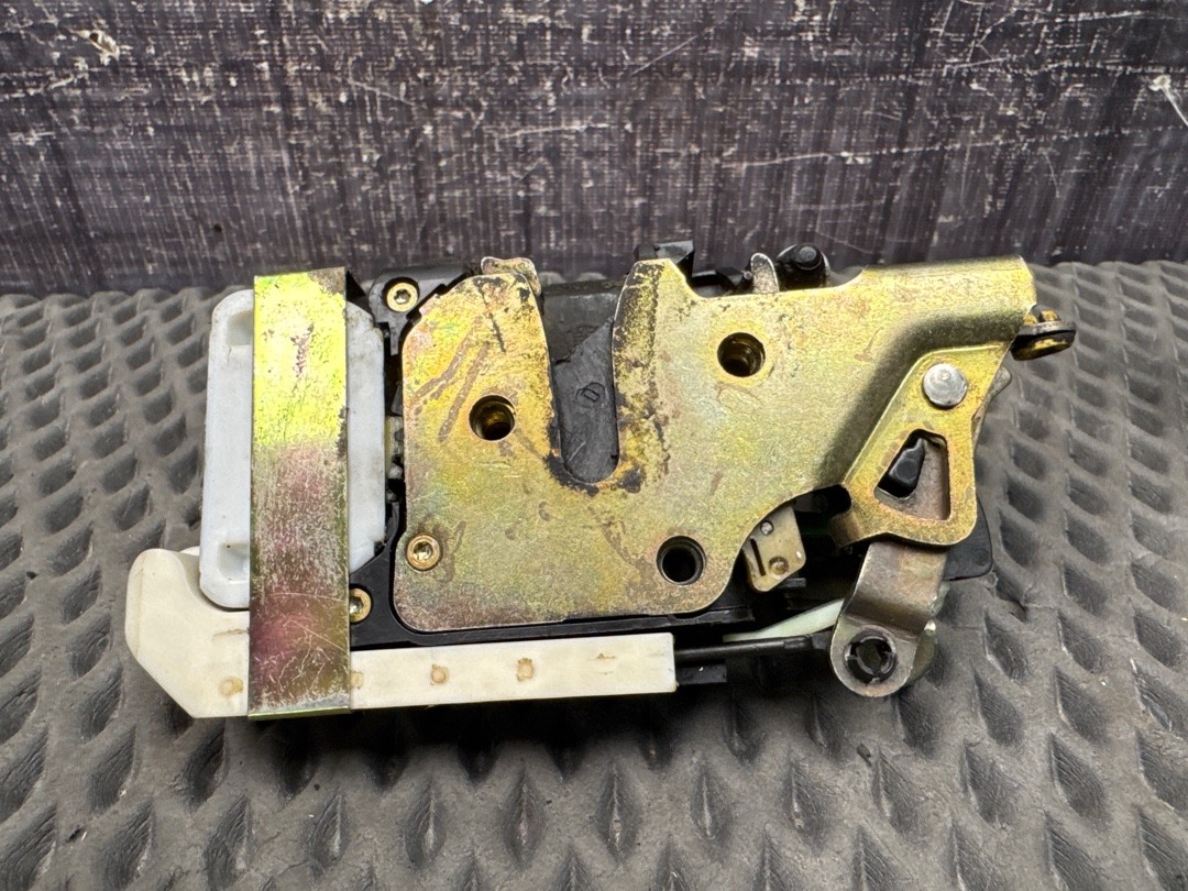 Замок двери, 2700 рублей, Красноярск