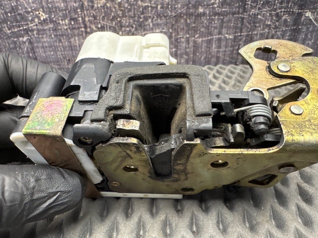 Замок двери, 2700 рублей, Красноярск