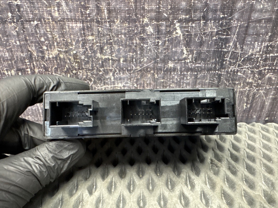 Блок парктроника, 1540 рублей, Красноярск