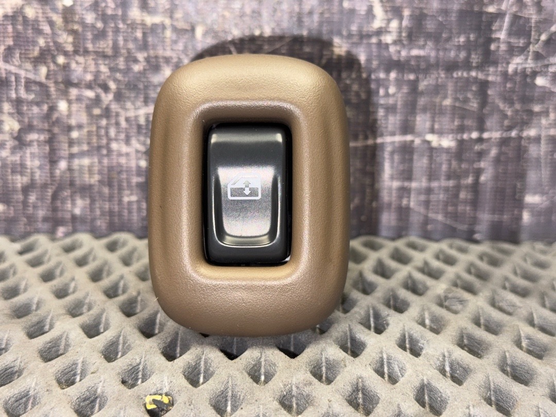 Кнопка стеклоподъемника, 450 рублей, Красноярск