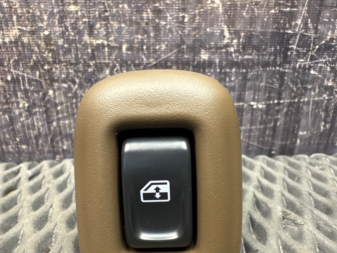 Кнопка стеклоподъемника, 450 рублей, Красноярск