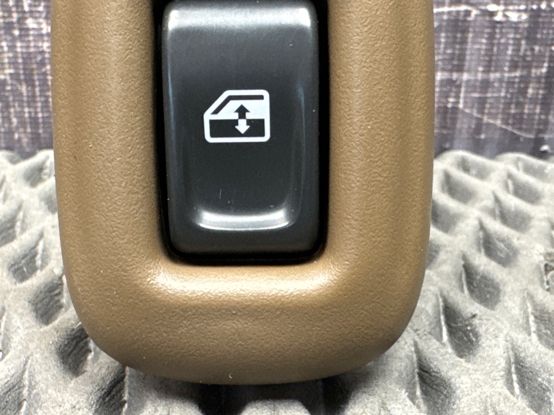 Кнопка стеклоподъемника, 450 рублей, Красноярск