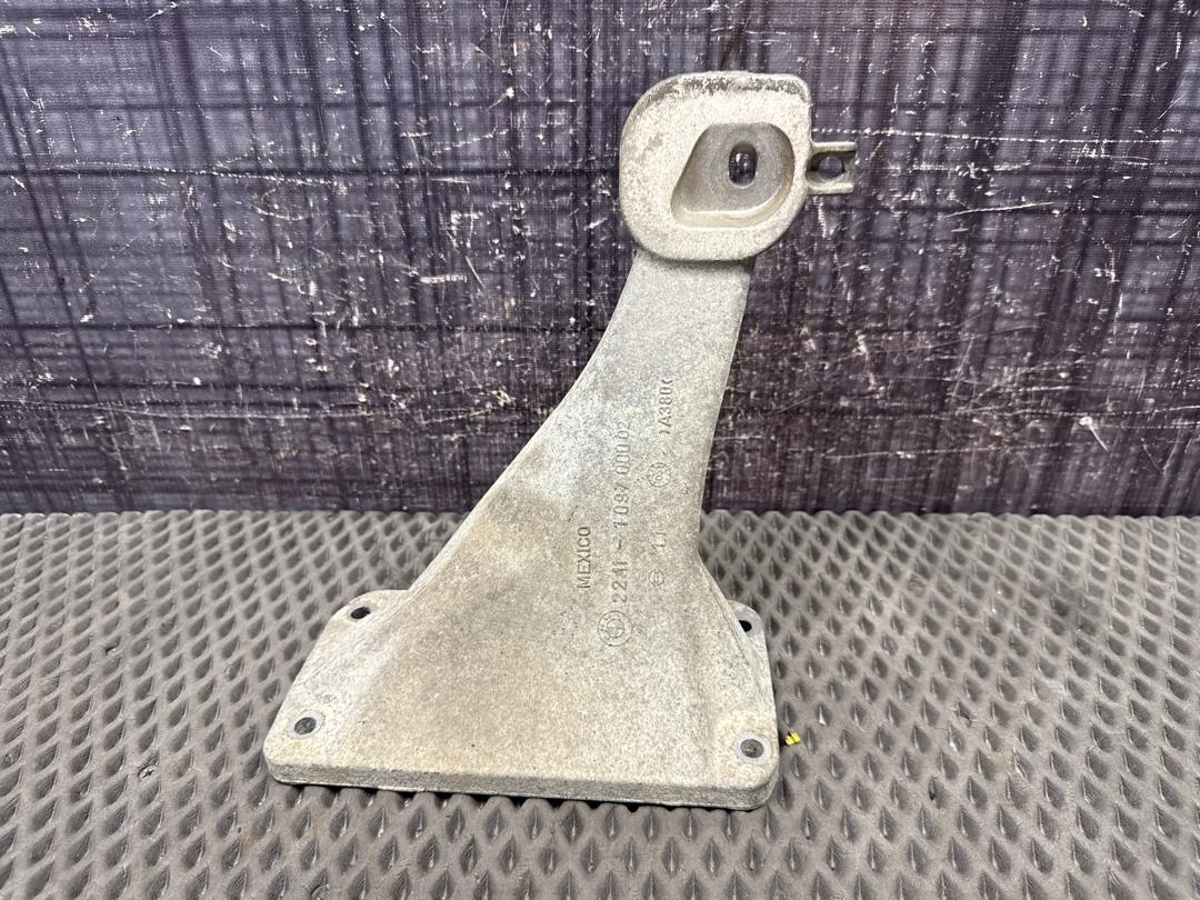 Кронштейн двигателя, 2093 рублей, Красноярск