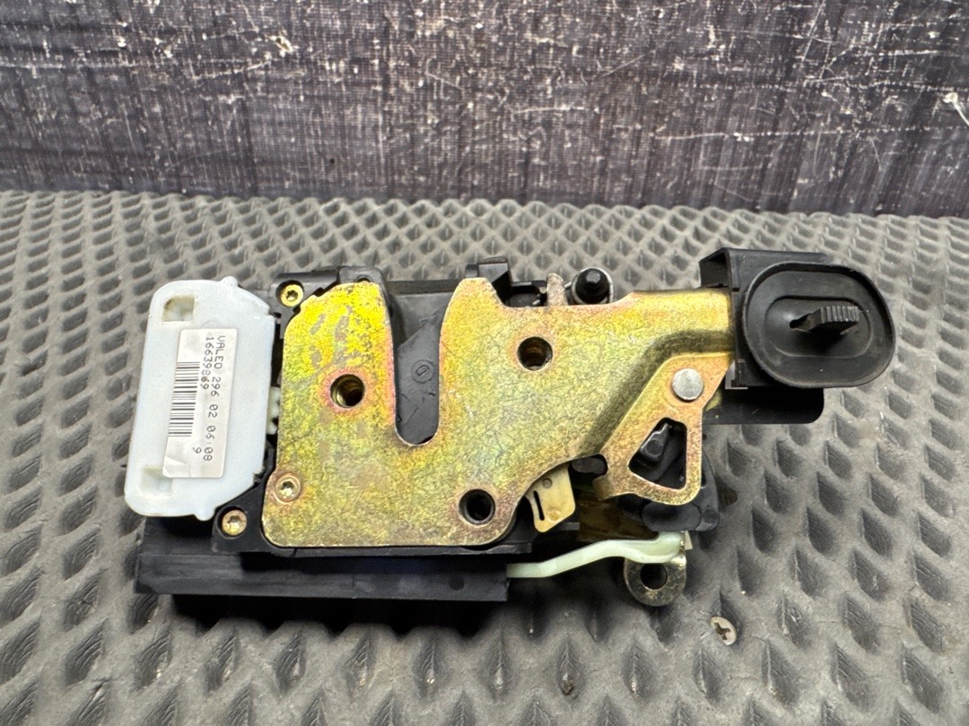 Замок двери, 2500 рублей, Красноярск