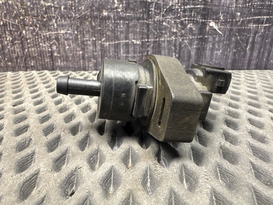 Клапан вентиляции топливного бака, 910 рублей, Красноярск