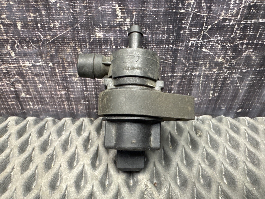 Клапан вентиляции топливного бака, 910 рублей, Красноярск