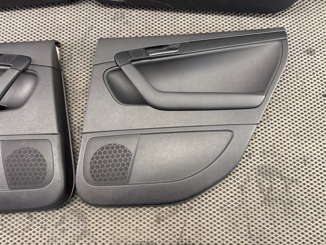 Комплект обшивок дверей, 9820 рублей, Красноярск