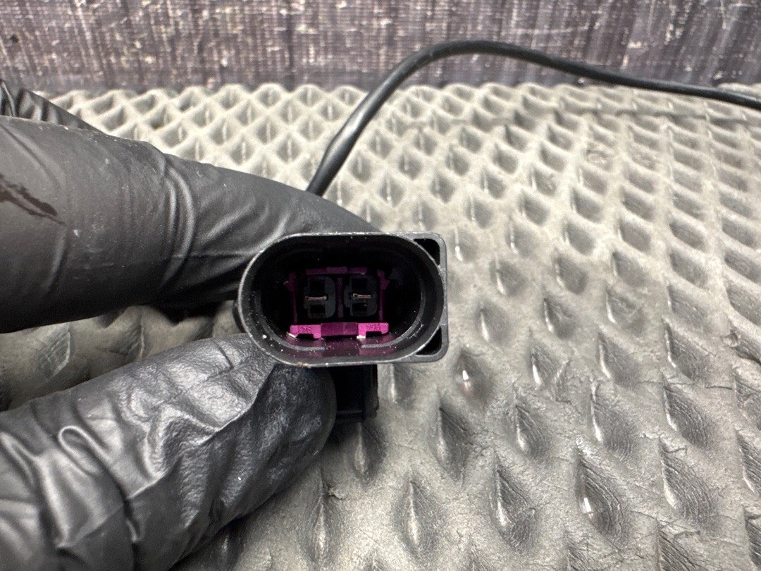 Замок капота, 1820 рублей, Красноярск