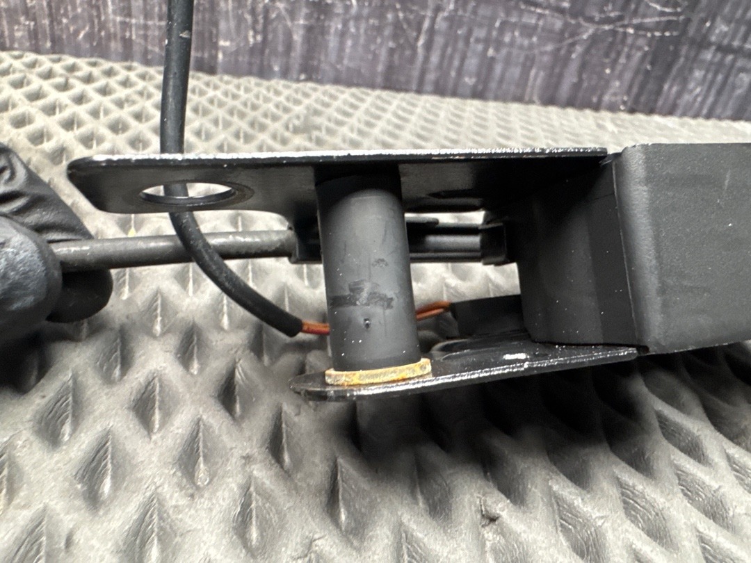 Замок капота, 1820 рублей, Красноярск