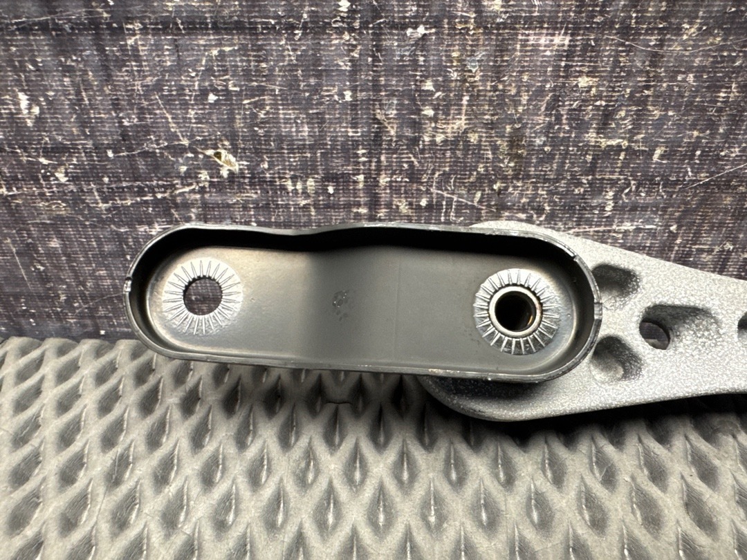 Опора двигателя, 970 рублей, Красноярск