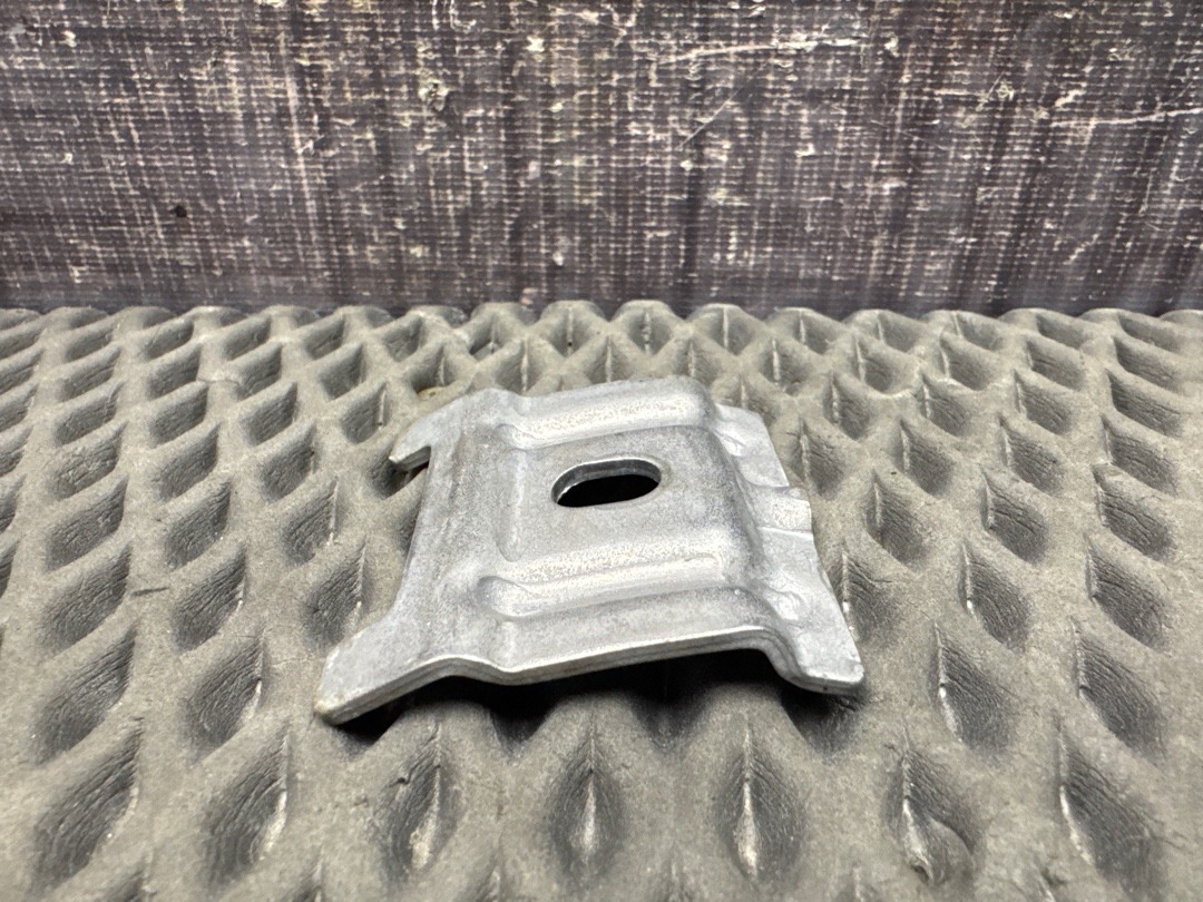 Крепление аккумулятора, 910 рублей, Красноярск