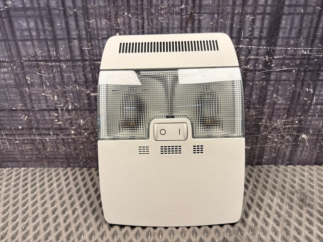 Плафон салона, 1170 рублей, Красноярск