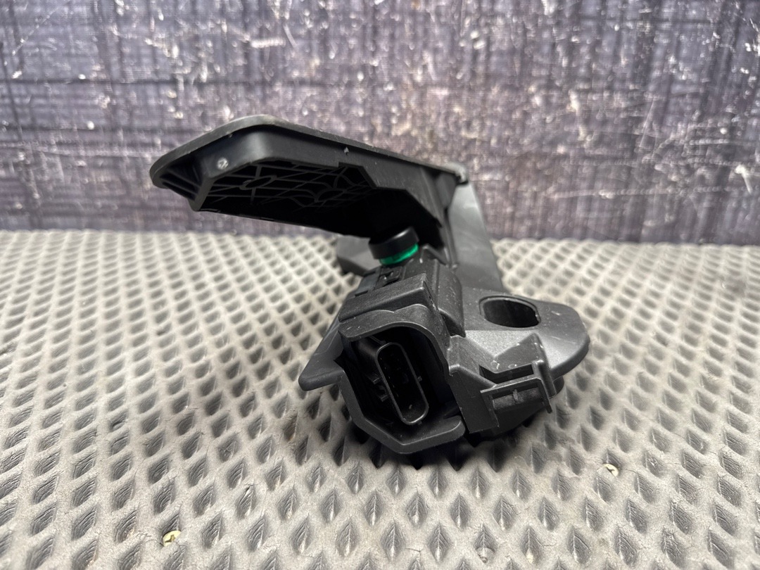 Педаль газа, 1140 рублей, Красноярск