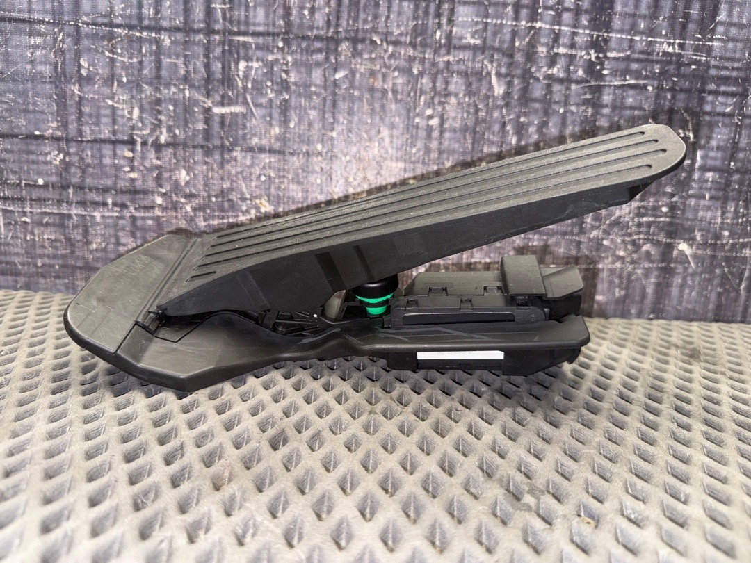 Педаль газа, 1140 рублей, Красноярск