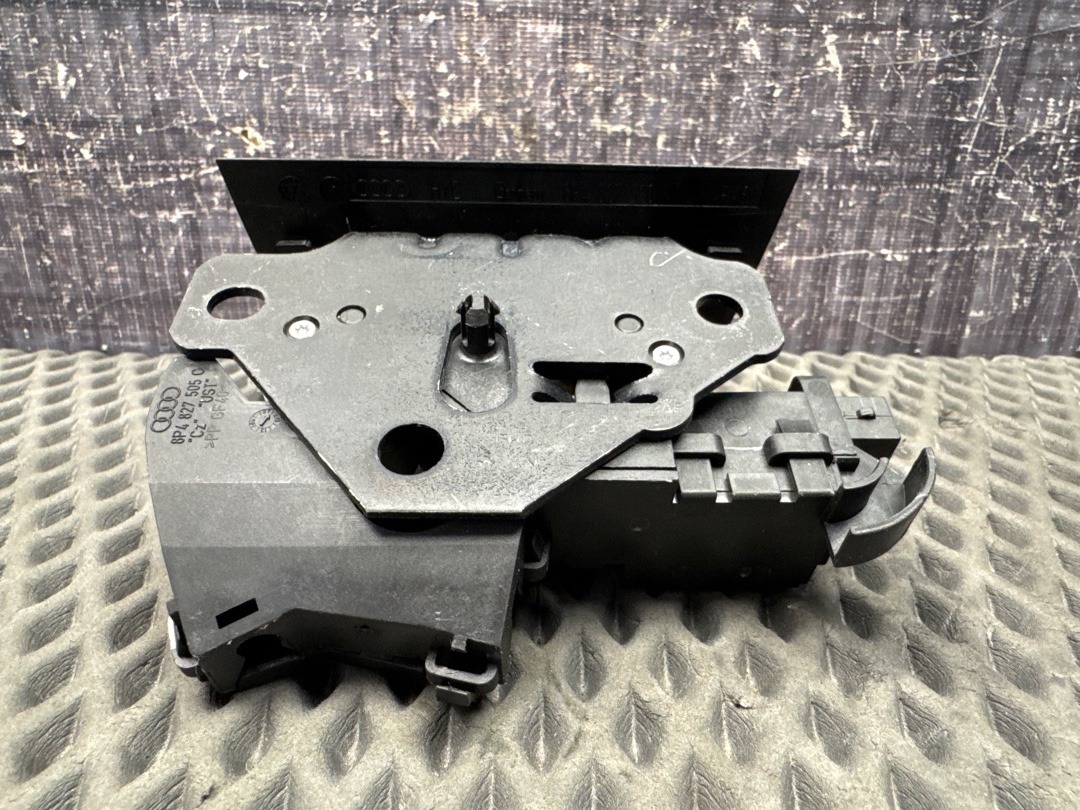 Замок крышки багажника, 3720 рублей, Красноярск