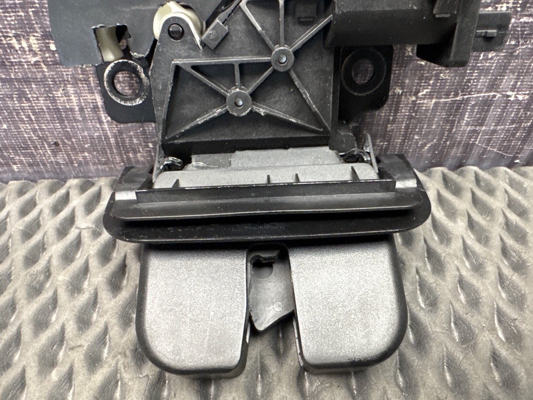 Замок крышки багажника, 3720 рублей, Красноярск