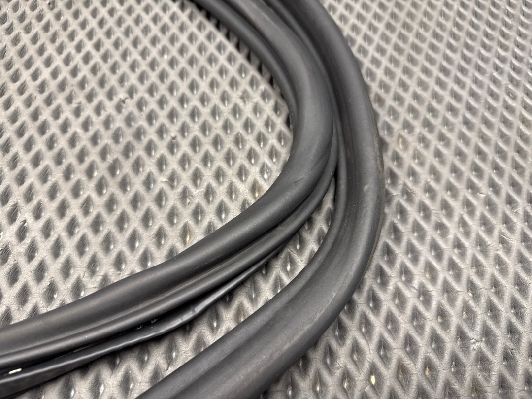 Уплотнитель крышки багажника, 1430 рублей, Красноярск