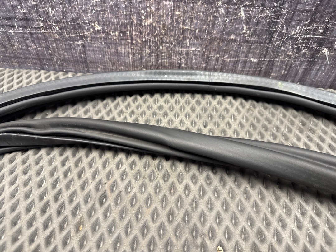 Уплотнитель крышки багажника, 1430 рублей, Красноярск