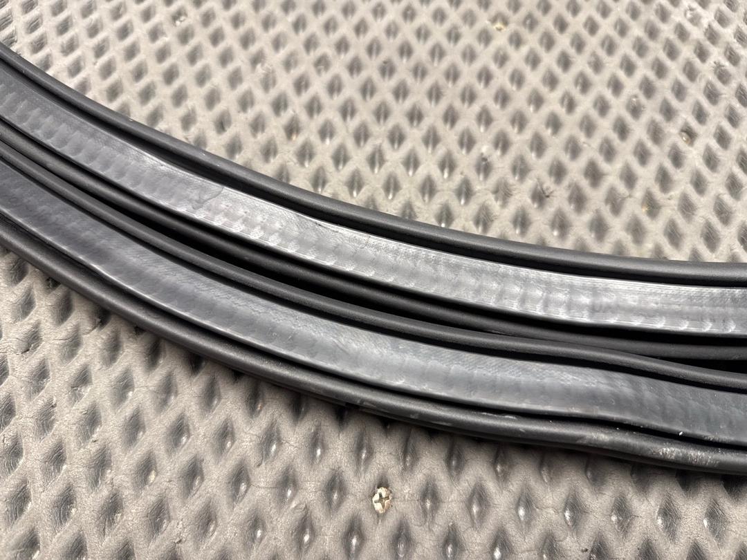 Уплотнитель крышки багажника, 1430 рублей, Красноярск