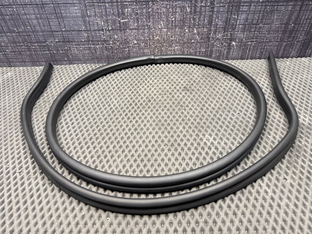 Подкапотный уплотнитель, 1730 рублей, Красноярск