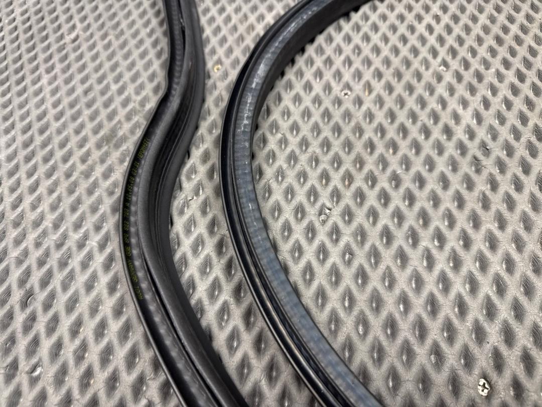 Подкапотный уплотнитель, 1730 рублей, Красноярск